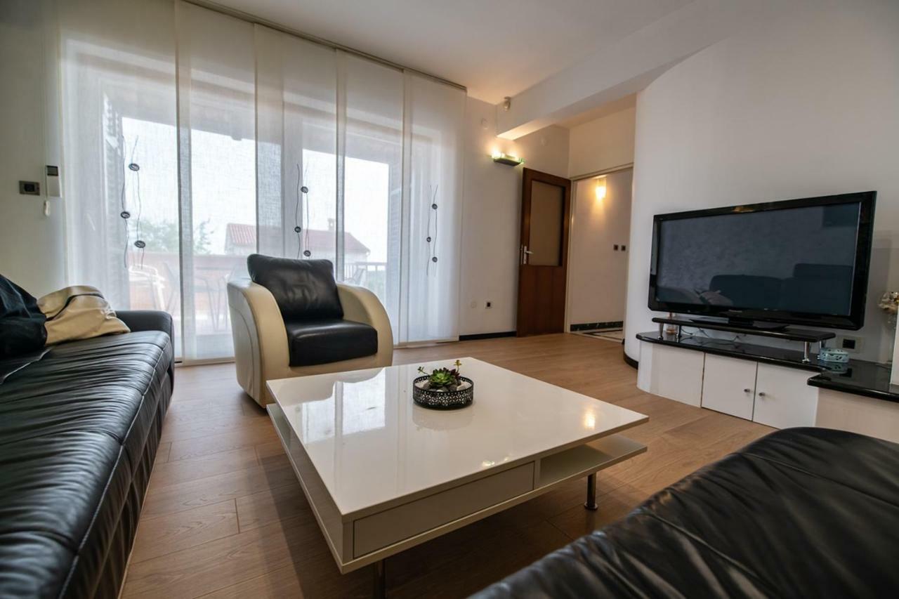 Cave Romane Apartment With Private Pool And Sea View Винкуран Екстер'єр фото