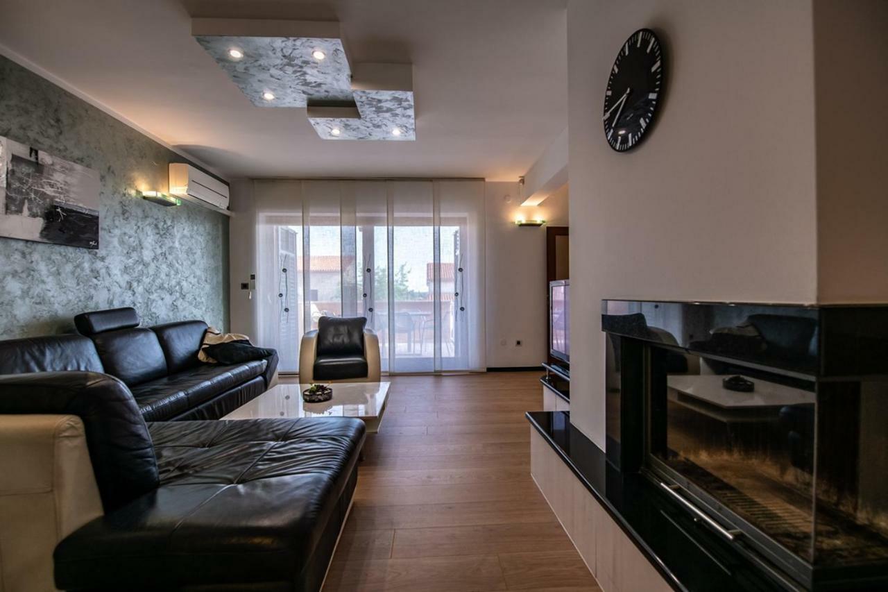 Cave Romane Apartment With Private Pool And Sea View Винкуран Екстер'єр фото