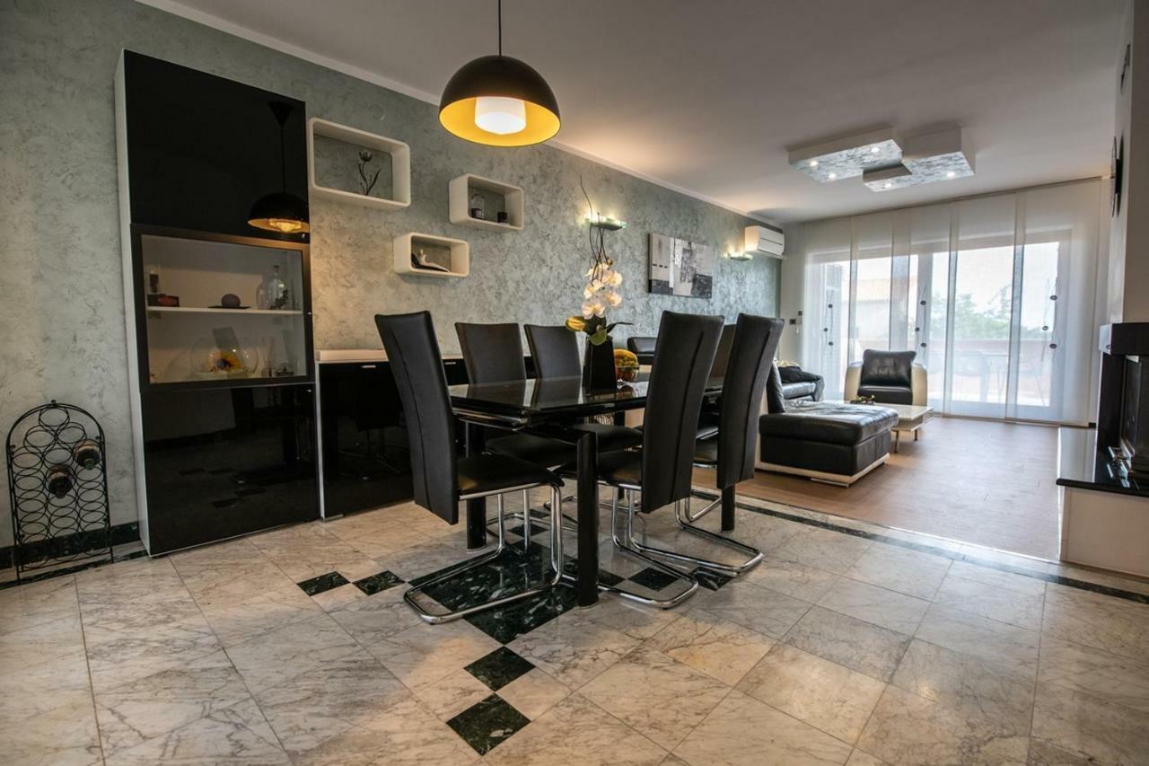 Cave Romane Apartment With Private Pool And Sea View Винкуран Екстер'єр фото